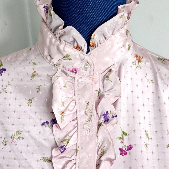 Vintage Ruffle Collar and Front Floral Button Blouse Top - Picture 4 of 8